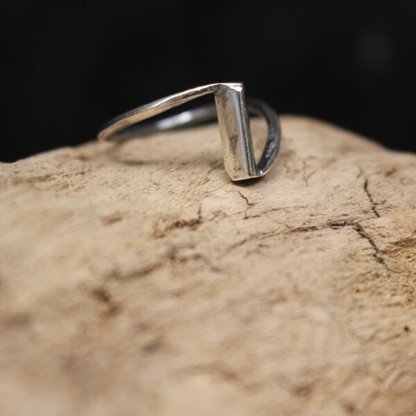 Life on the Edge - Solid Sterling Statement Ring - Image 5
