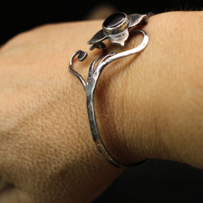 Black Ivy in Bloom - Sterling Silver and Onyx Bracelet. - Image 7
