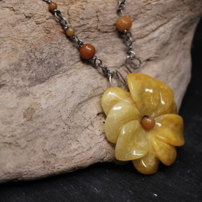 Sun in Bloom - Sterling Silver and Aventurine Gemstone Necklace - Image 2