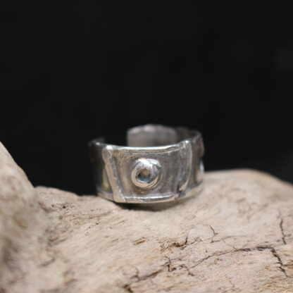 Oceans Inside- Solid Rustic Fine Silver Ring (Labradorite Gemstone) - Image 5