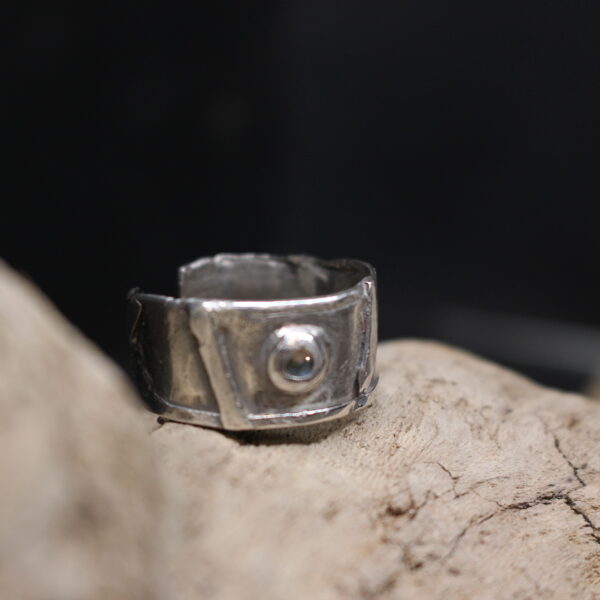 Oceans Inside- Solid Rustic Fine Silver Ring (Labradorite Gemstone) - Image 6