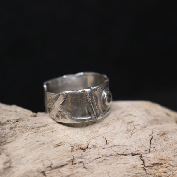 Oceans Inside- Solid Rustic Fine Silver Ring (Labradorite Gemstone) - Image 9